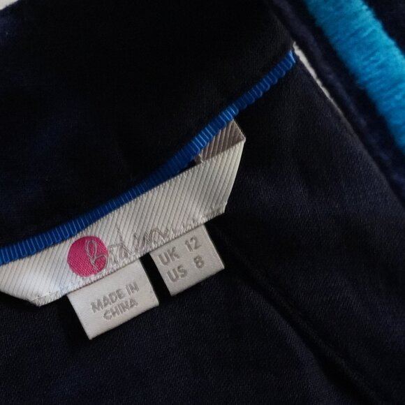 Boden Sleeveless Blue Embroidered around Neck - Picture 2 of 8